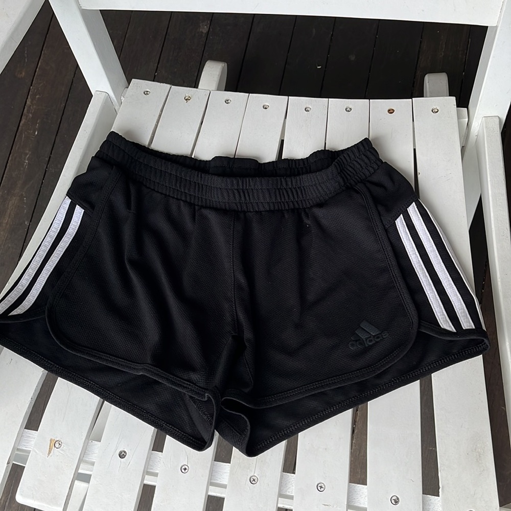 ☀️Adidas Shorts Size Small Black